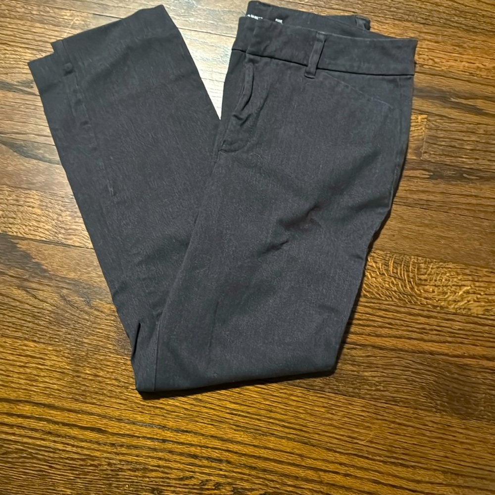 Old navy dress pants size 8